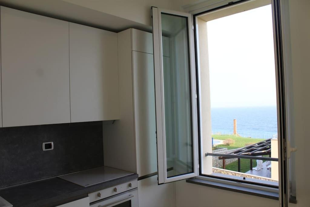 Appartamento Romantico Con Piscina Cervo Bagian luar foto