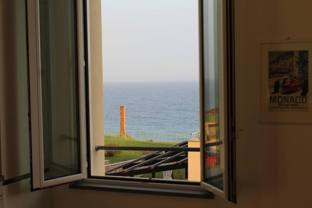 Appartamento Romantico Con Piscina Cervo Bagian luar foto