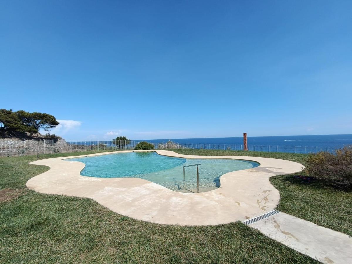 Appartamento Romantico Con Piscina Cervo Bagian luar foto