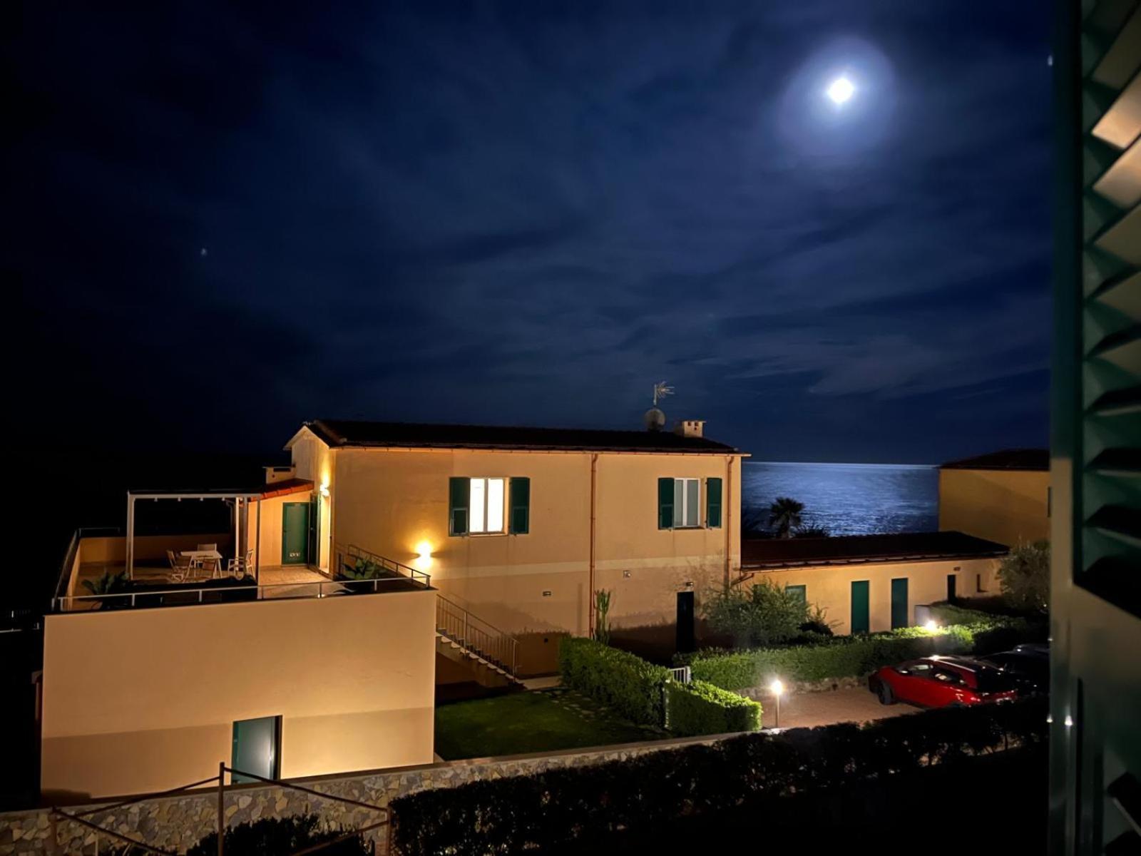 Appartamento Romantico Con Piscina Cervo Bagian luar foto