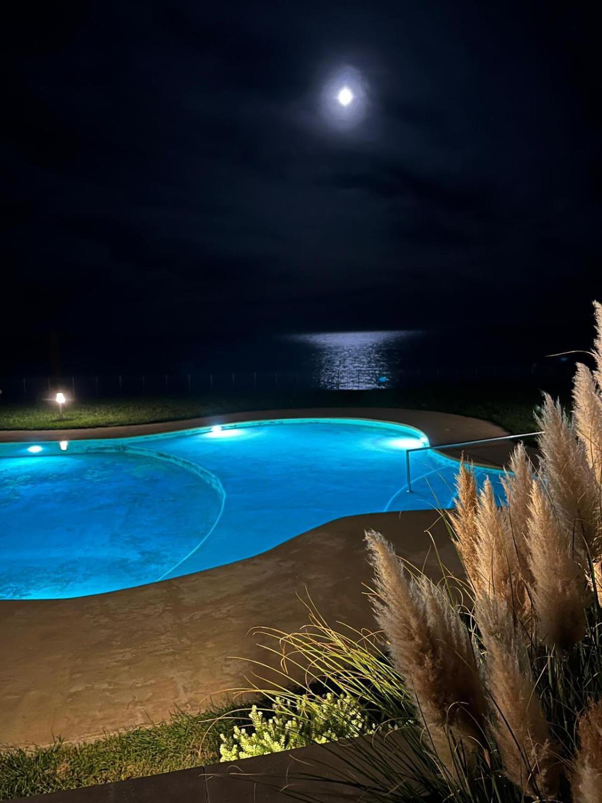 Appartamento Romantico Con Piscina Cervo Bagian luar foto